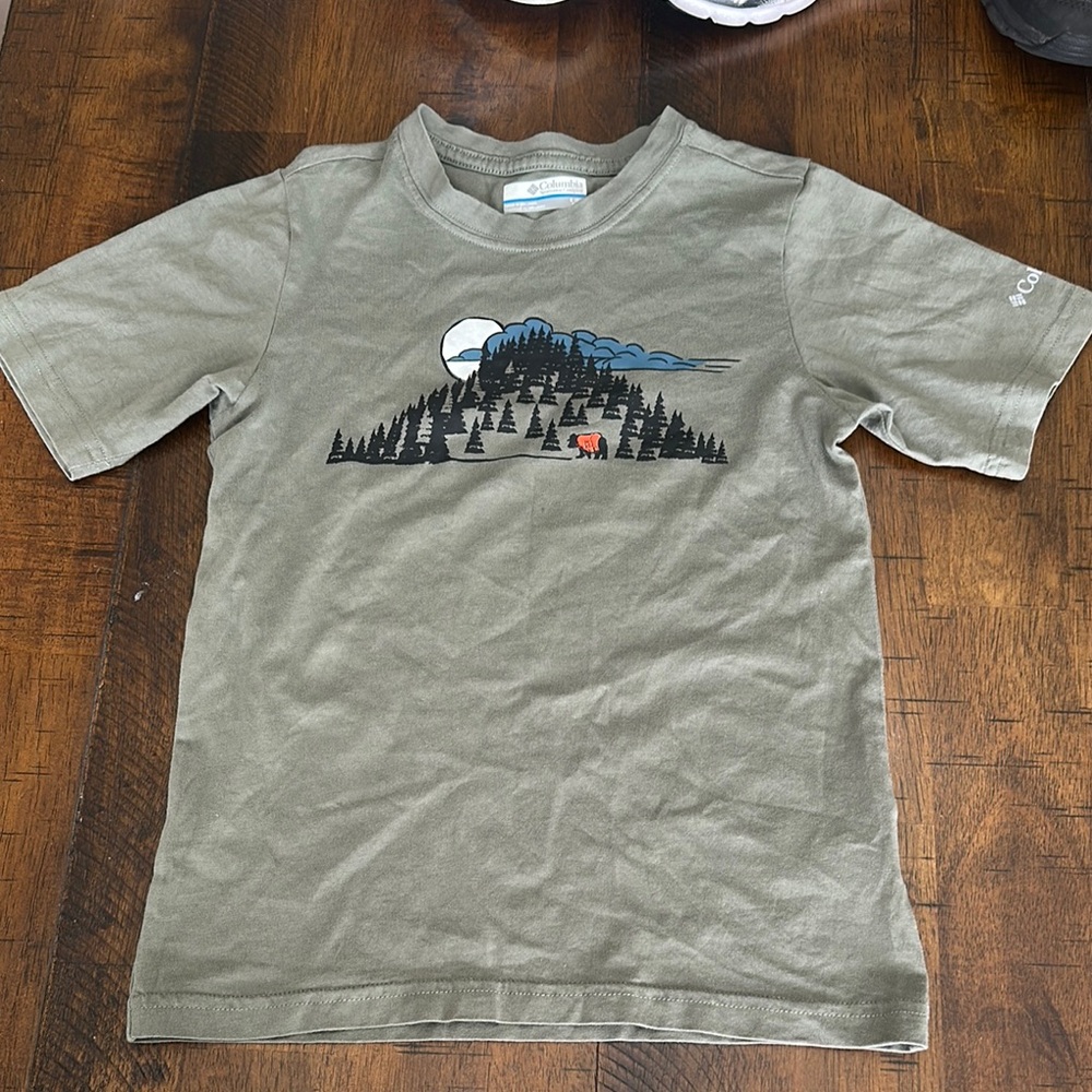Columbia Green Short Sleeve Tee with Nature Graphic